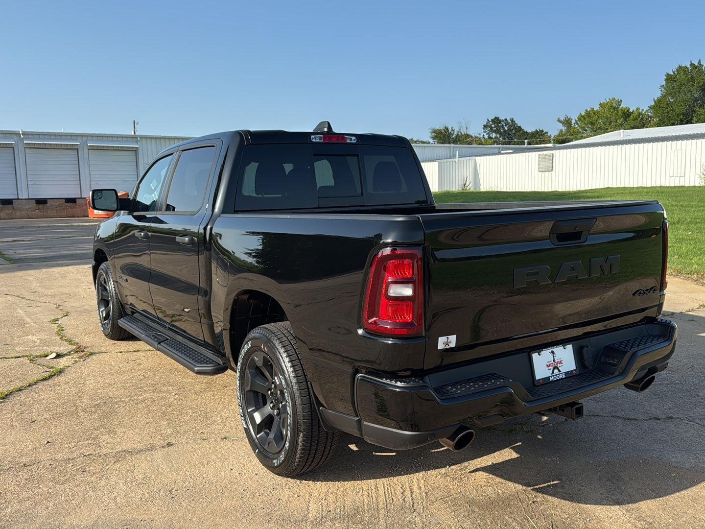 New 2026 Diamond Black Crystal Pearlcoat RAM Express image 5