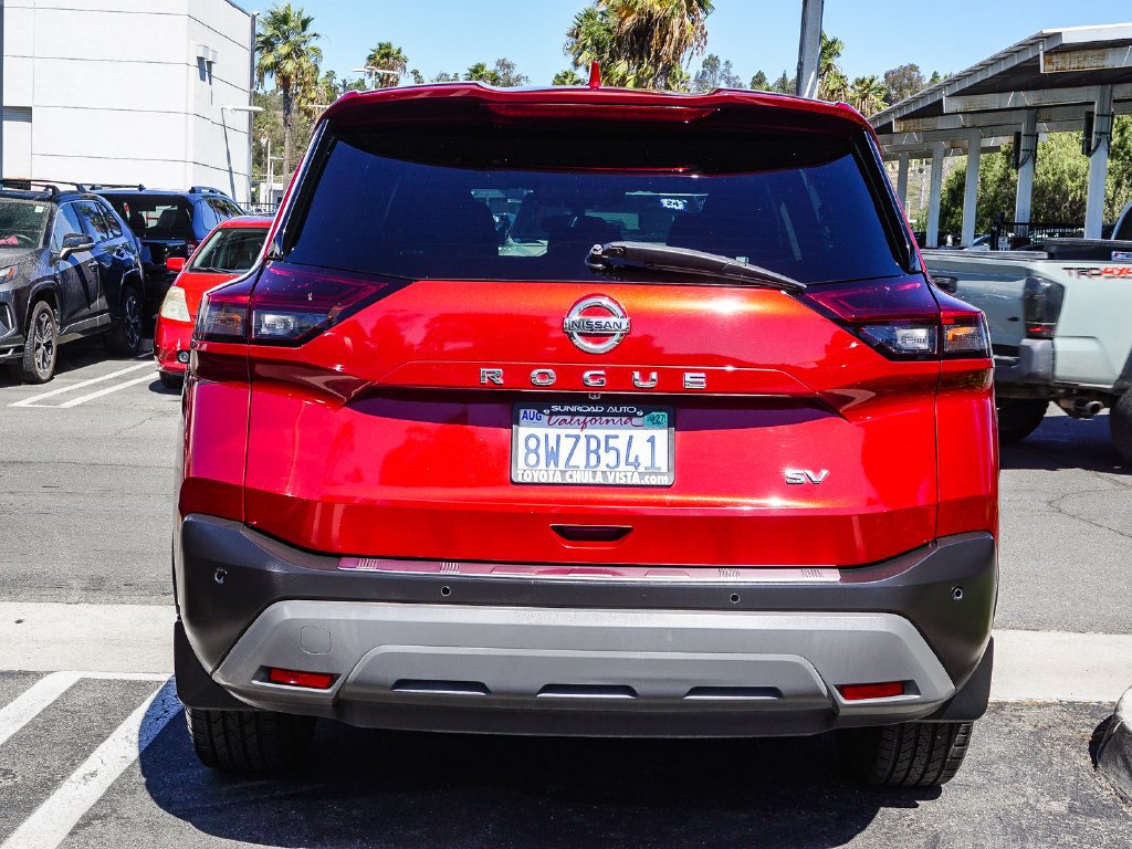 Used 2021 Red Nissan SV image 5