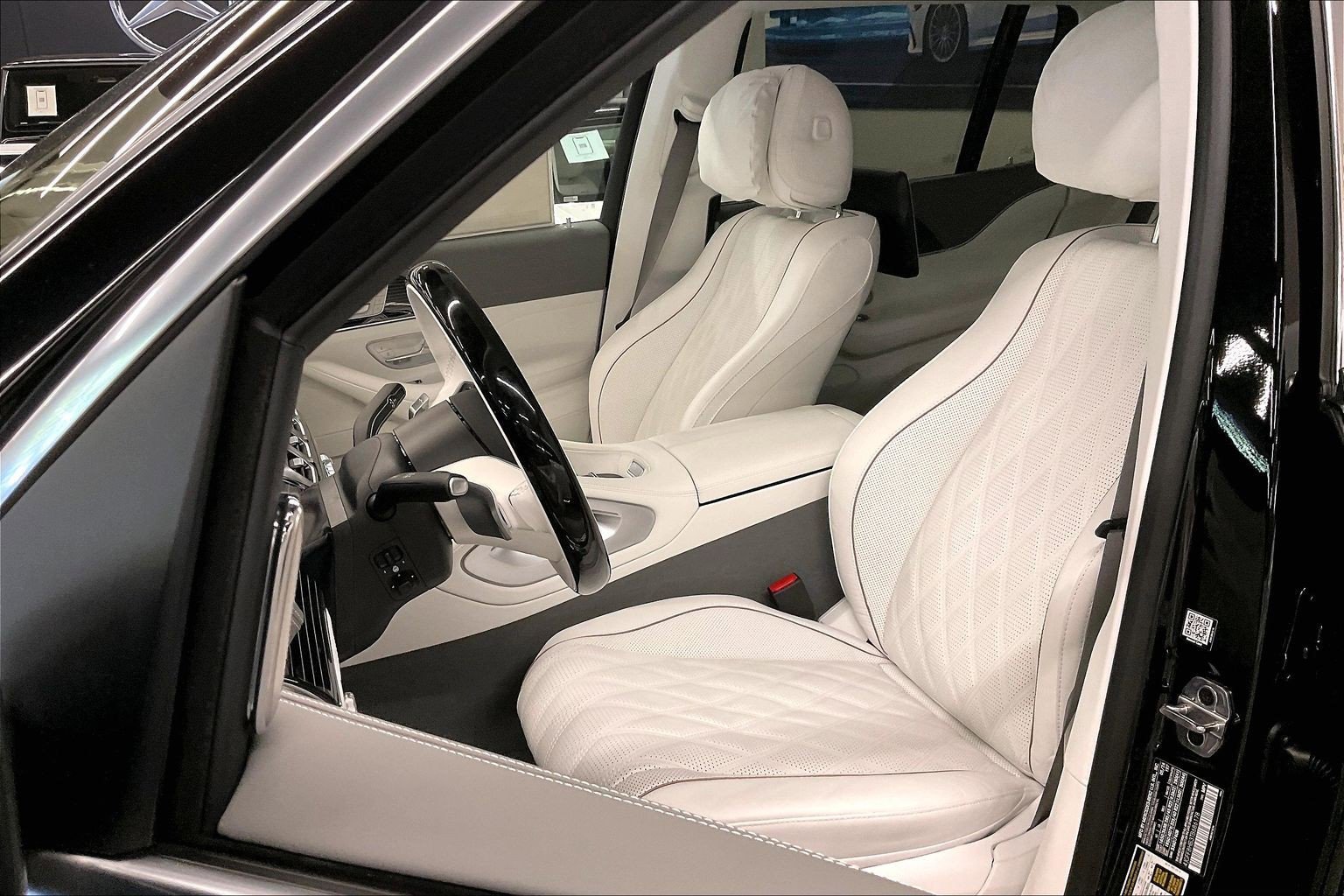 New 2026 Obsidian Black Mercedes-Benz Maybach GLS 600 image 22