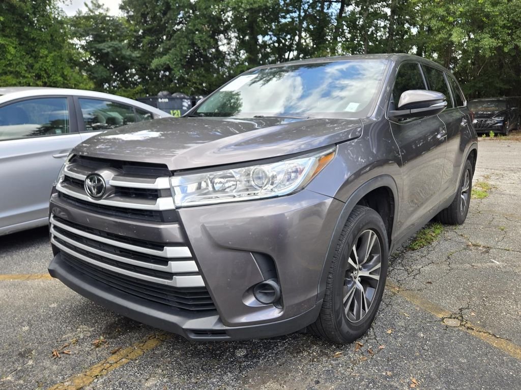 Used 2019 Gray Toyota LE image 4