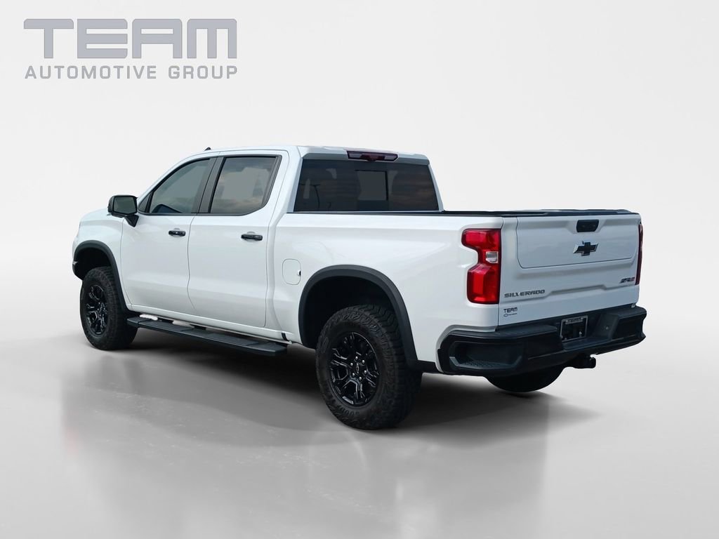 Used 2025 Summit White Chevrolet ZR2 image 5
