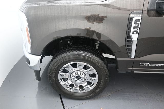 Used 2025 Brown Ford King Ranch image 9