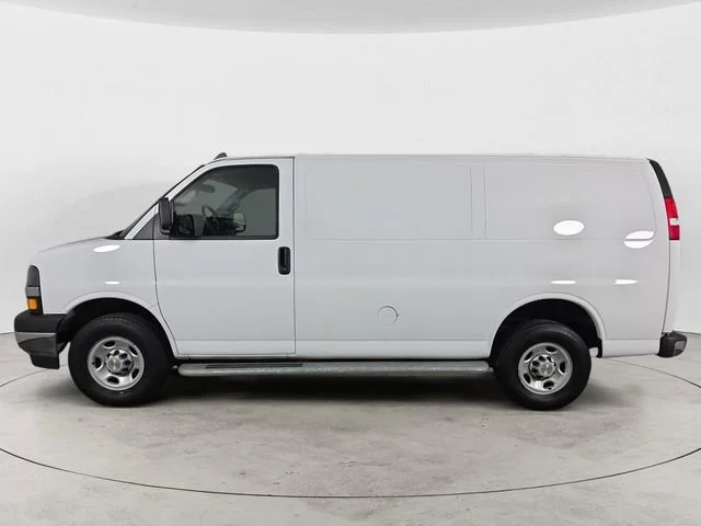 Used 2024 Summit White Chevrolet WT image 2