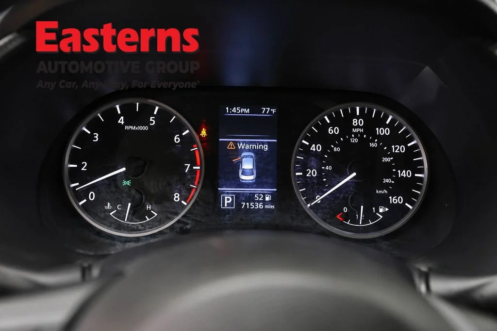 Used 2024 Gray Nissan S image 17