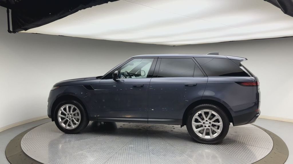 Used 2024 Varesine Blue Metallic Land Rover SE image 5