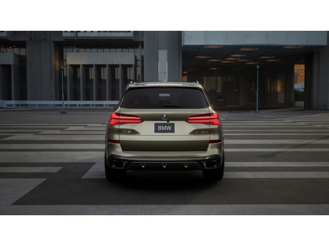 New 2026 Manhattan Green Metallic BMW  image 5
