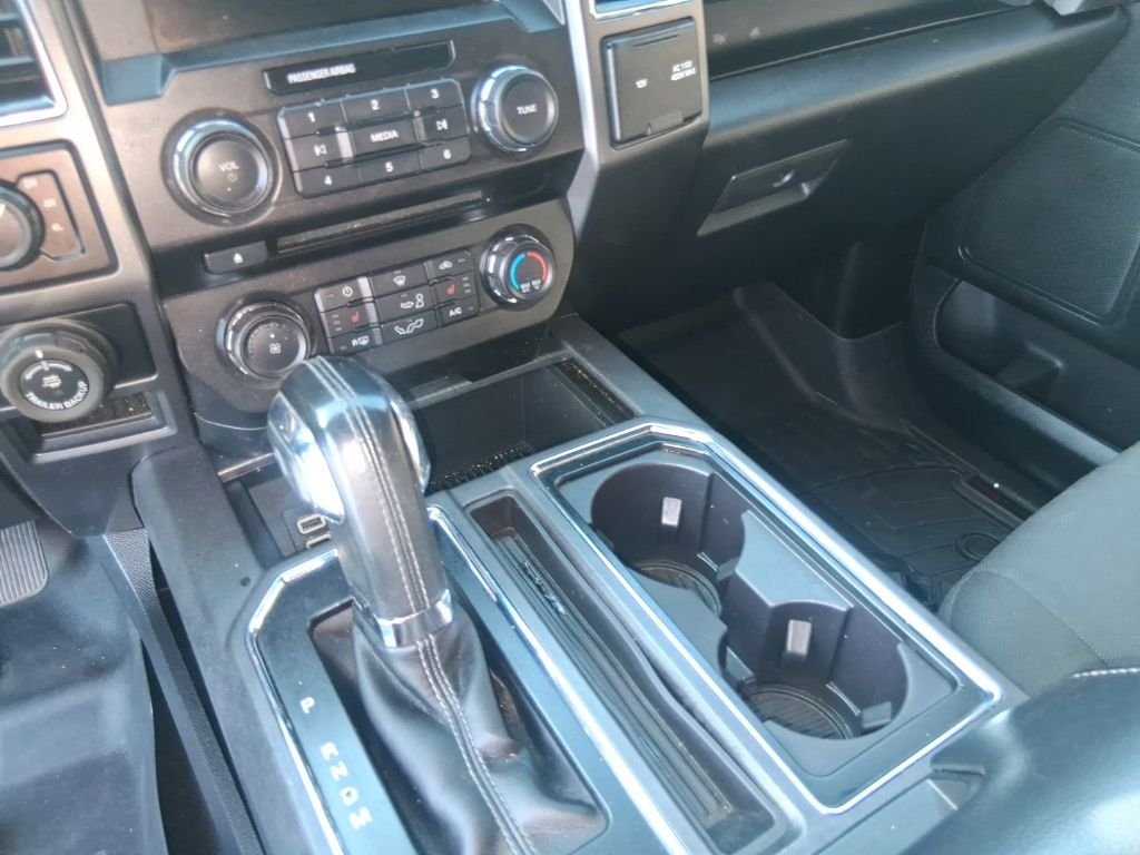 Used 2018 Blue Ford XLT image 12