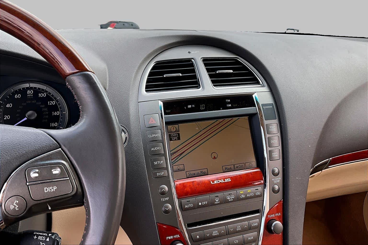 Used 2011 Starfire Pearl Lexus  image 5