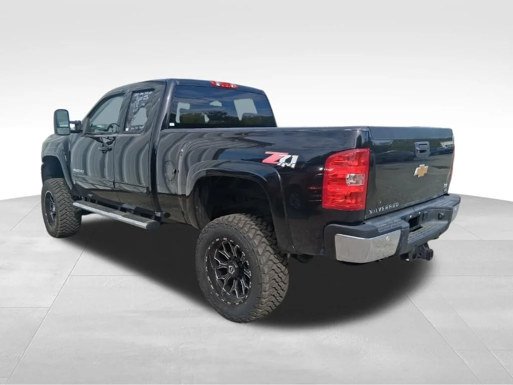 Used 2013 Black Chevrolet LTZ image 2