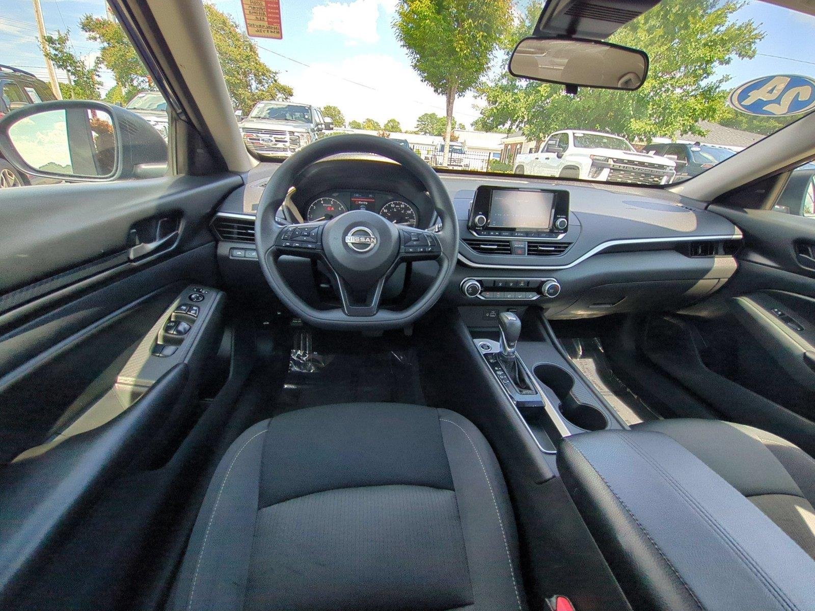 Used 2024 Deep Blue Pearl Nissan 2.5 S image 32