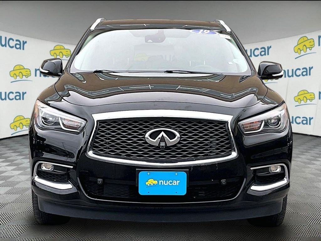 Used 2019 Black INFINITI LUXE image 2
