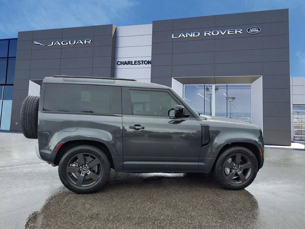 Certified Used 2023 Carpathian Grey Premium Metallic Land Rover SE image 6