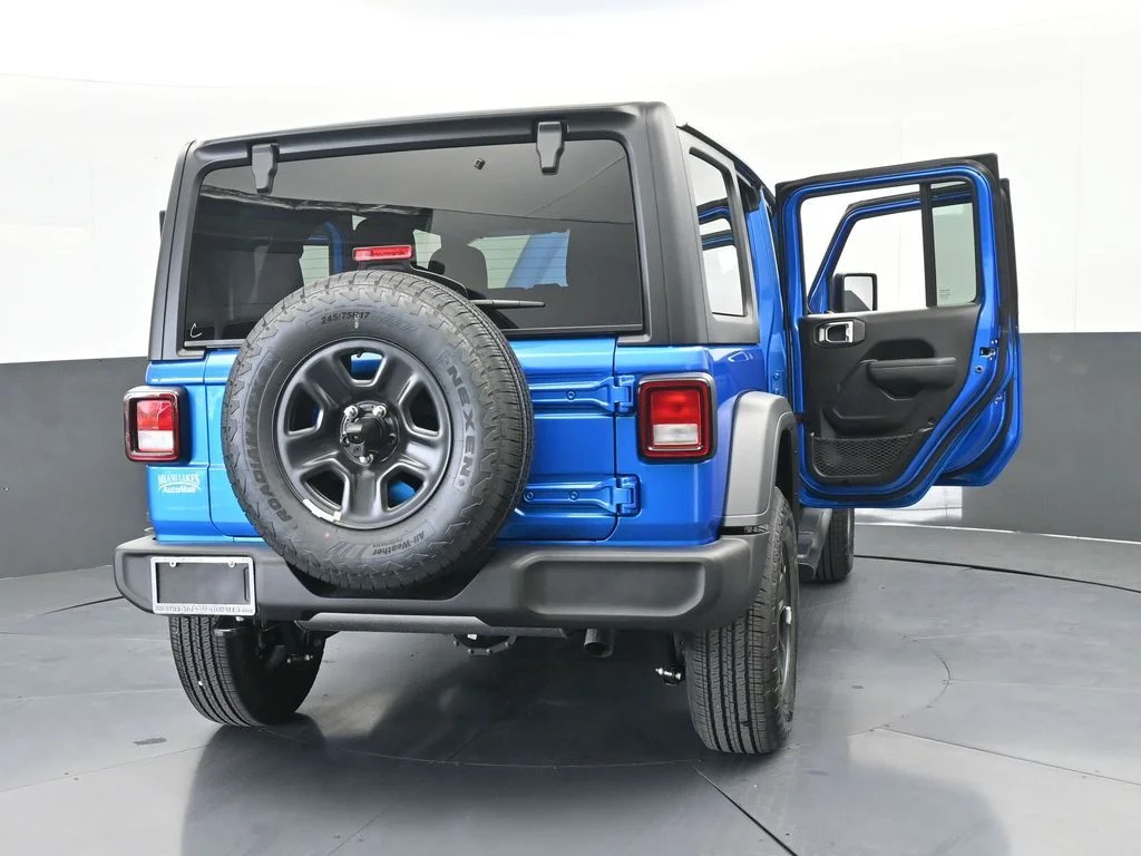 New 2026 Hydro Blue Pearl-Coat Exterior Paint Jeep Sport image 75