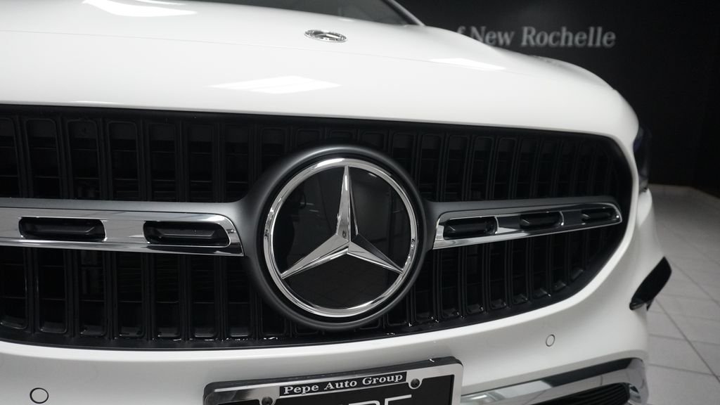 Certified Used 2026 White Mercedes-Benz GLA 250 image 22