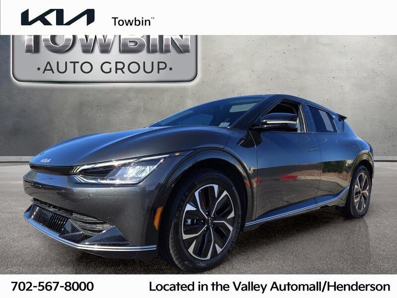 Used 2023 Gray KIA WIND RWD image 1