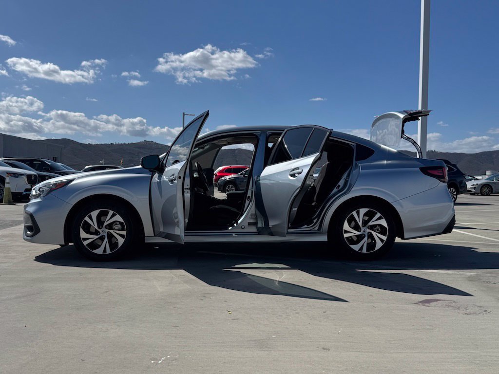 Used 2024 Ice Silver Metallic Subaru Premium image 28
