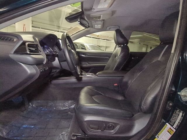 Used 2021 Midnight Black Metallic Toyota XLE image 13