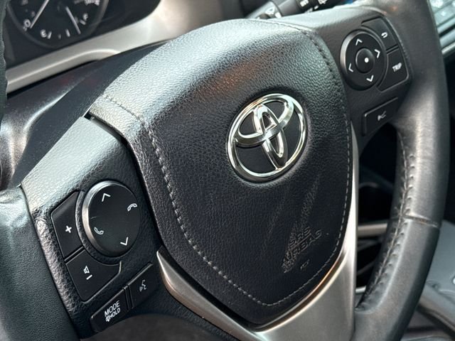 Used 2017 Gray Toyota XLE image 30