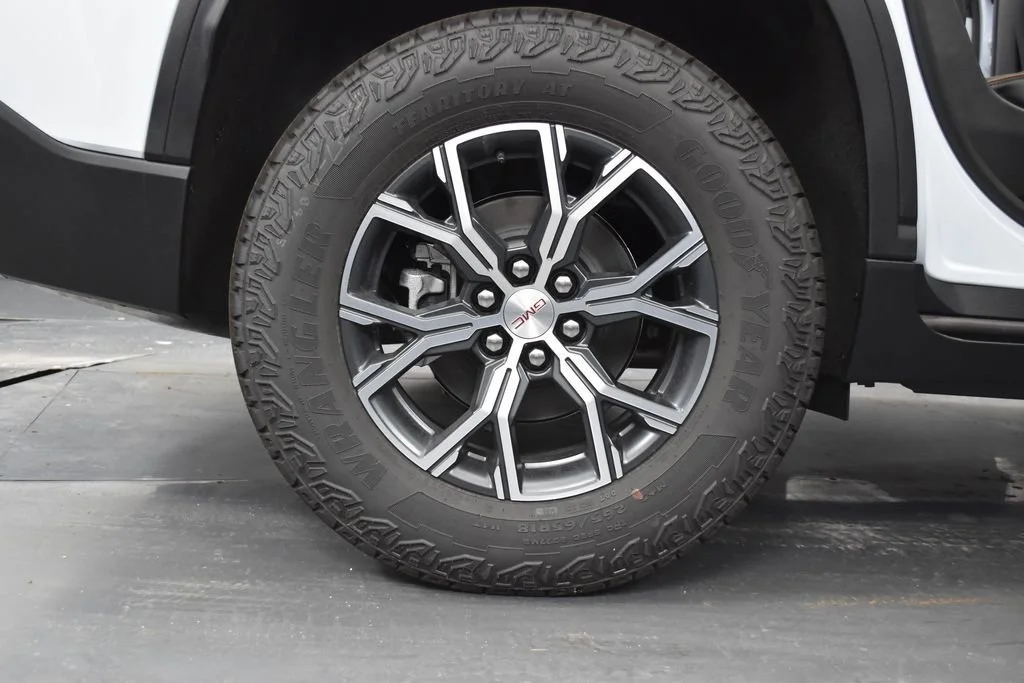 2026 GMC Acadia AT4 - Photo 45