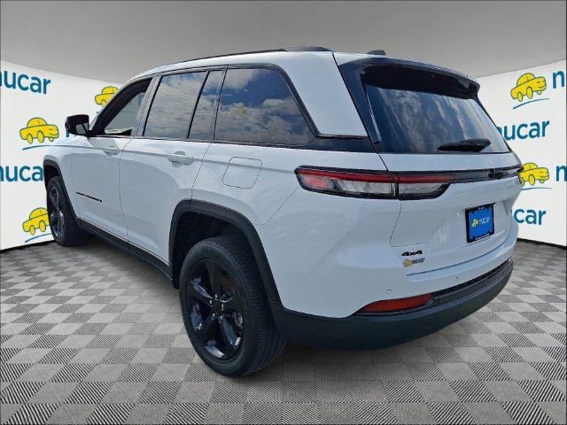 Used 2023 Bright White Clearcoat Jeep Altitude X image 5