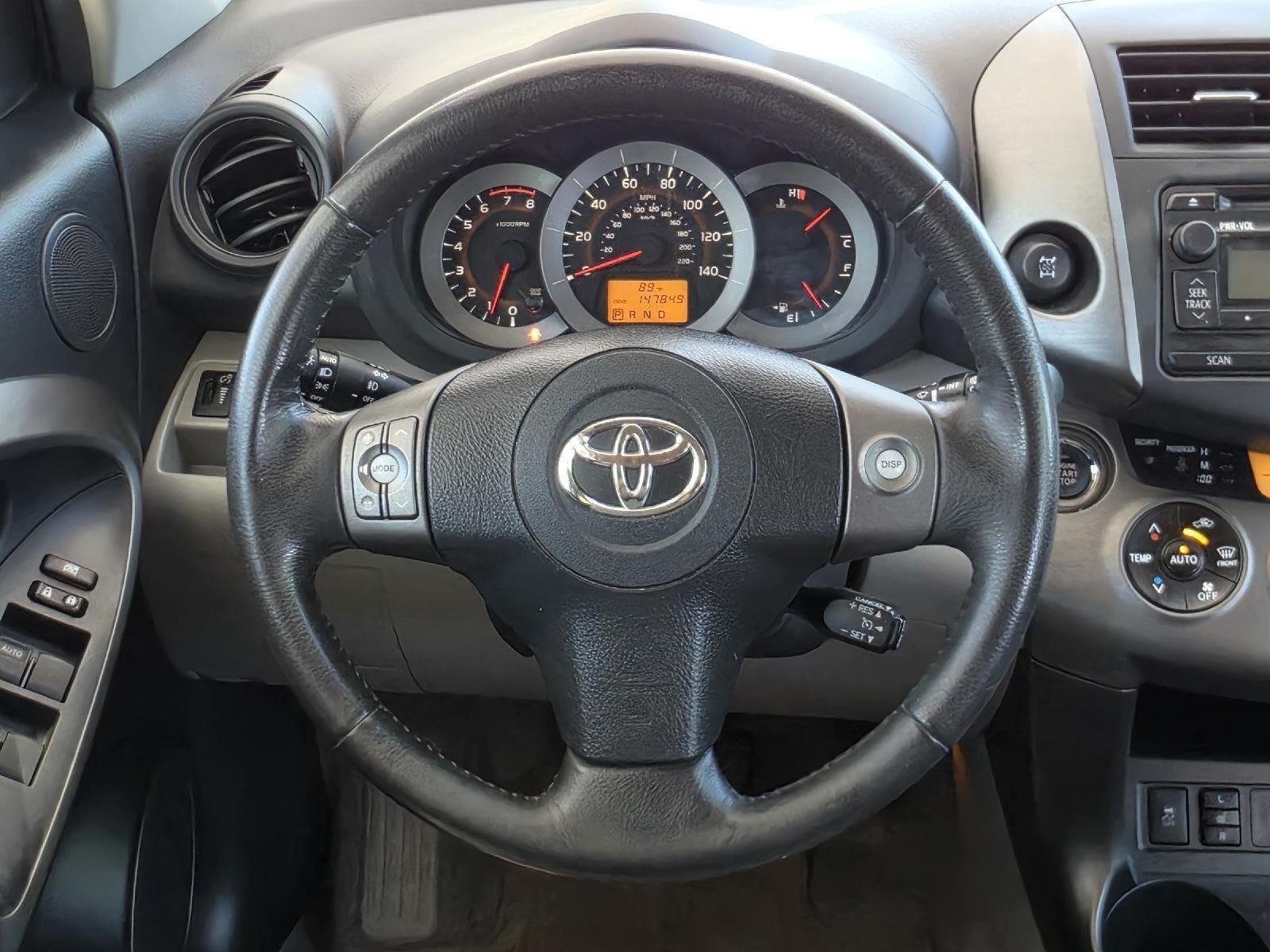 Used 2012 Classic Silver Metallic Toyota Limited image 16