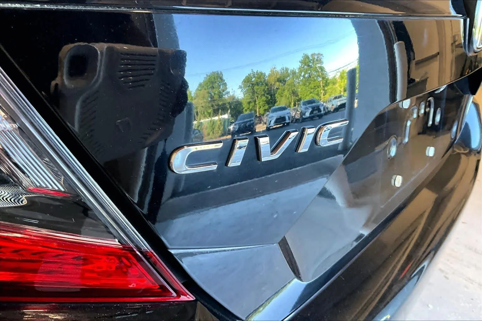 Used 2016 Crystal Black Pearl Honda EX-L image 24