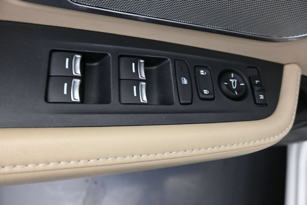 Used 2019 White Acura Advance Package image 23