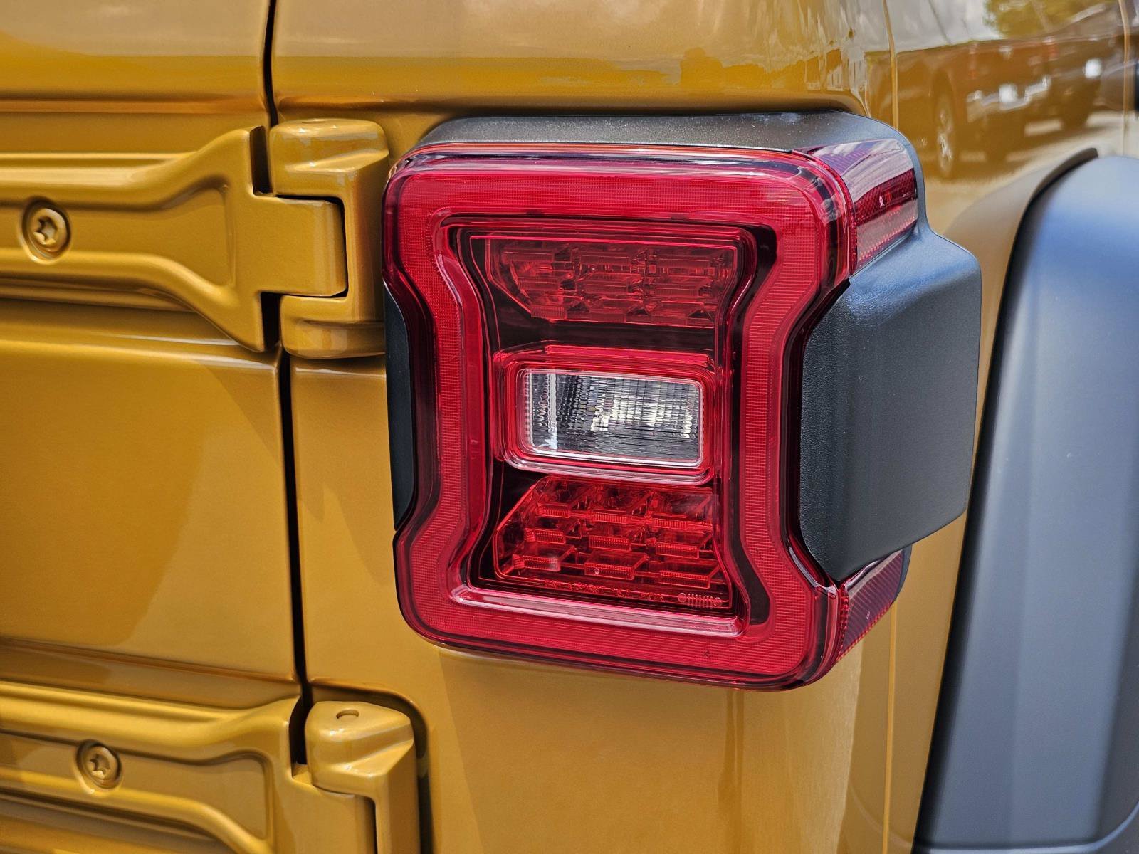 New 2026 Goldilocks Exterior Paint Jeep Sport S image 10
