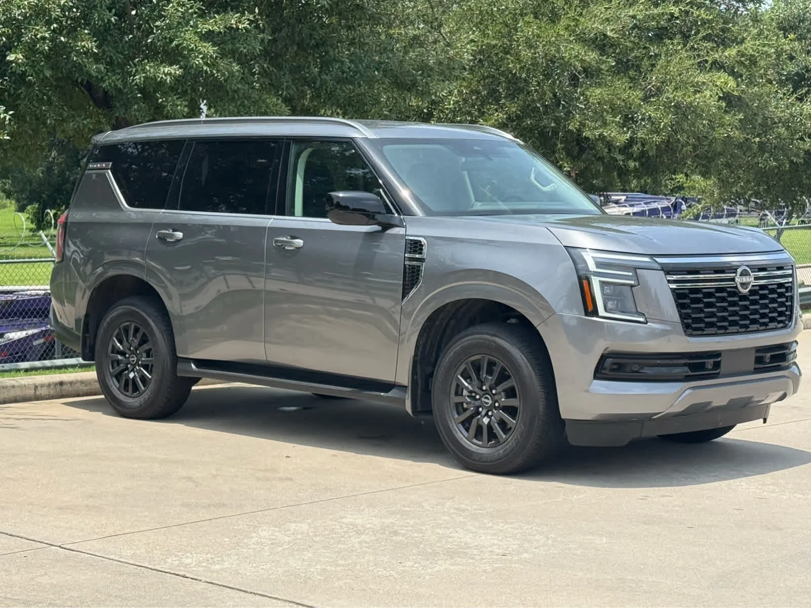 Used 2025 Gun Metallic Nissan SV image 4