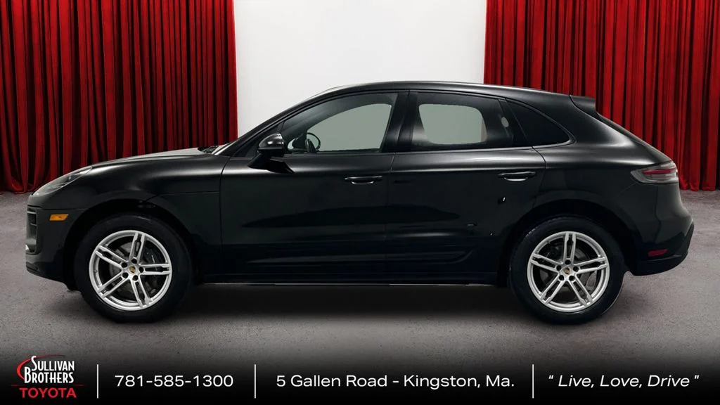 Used 2022 Black Porsche Base image 8