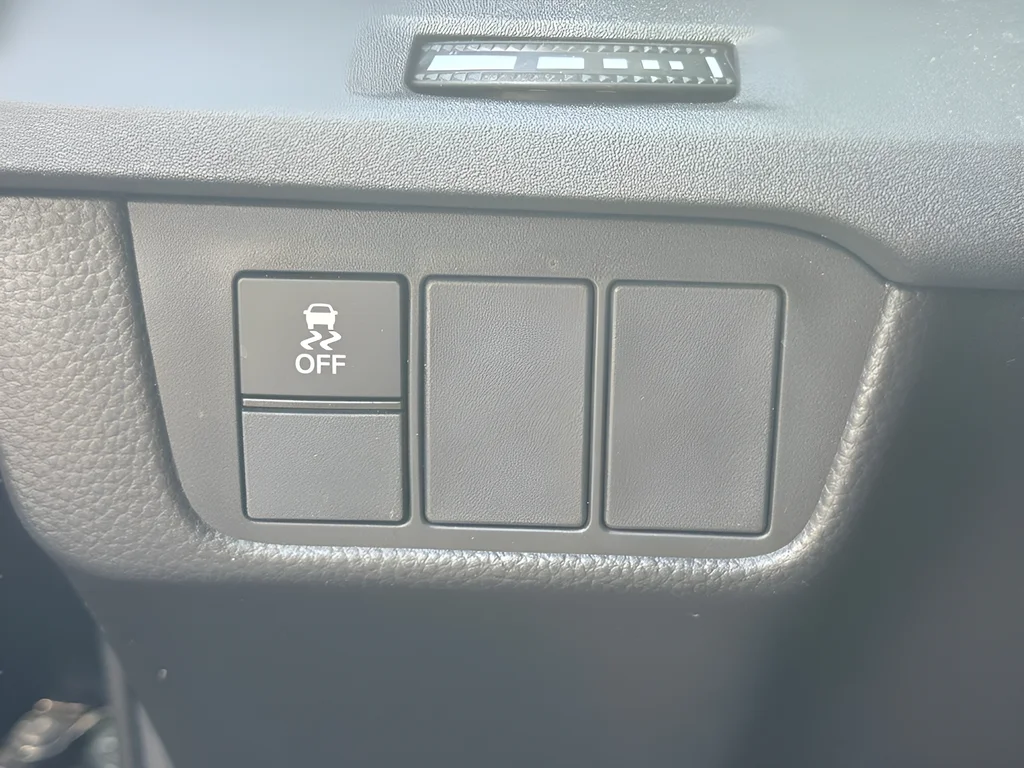 2024 Honda CR-V LX - Photo 25