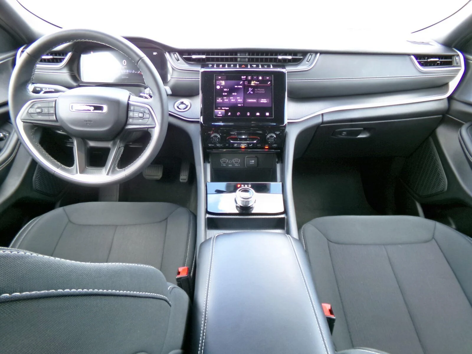 Used 2025 Bright White Clearcoat Jeep Laredo image 7