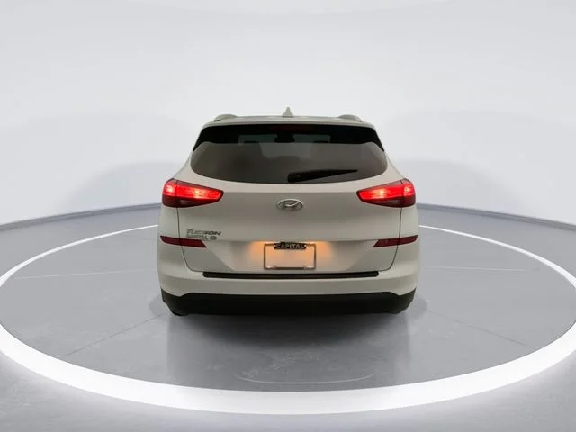 Used 2021 White Hyundai Value image 3