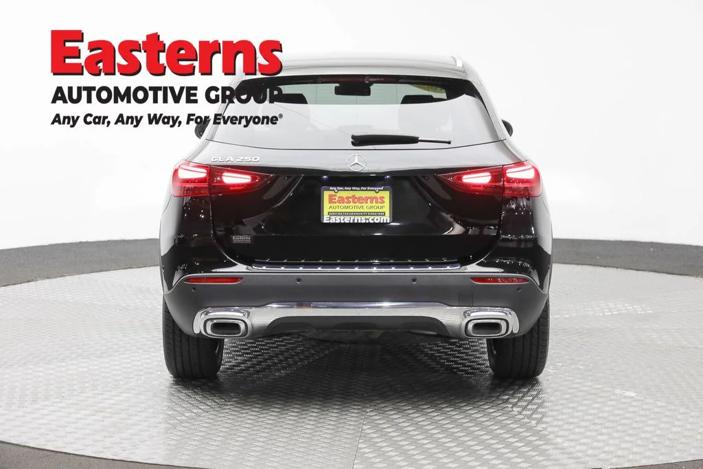 Used 2025 Black Mercedes-Benz GLA 250 image 6
