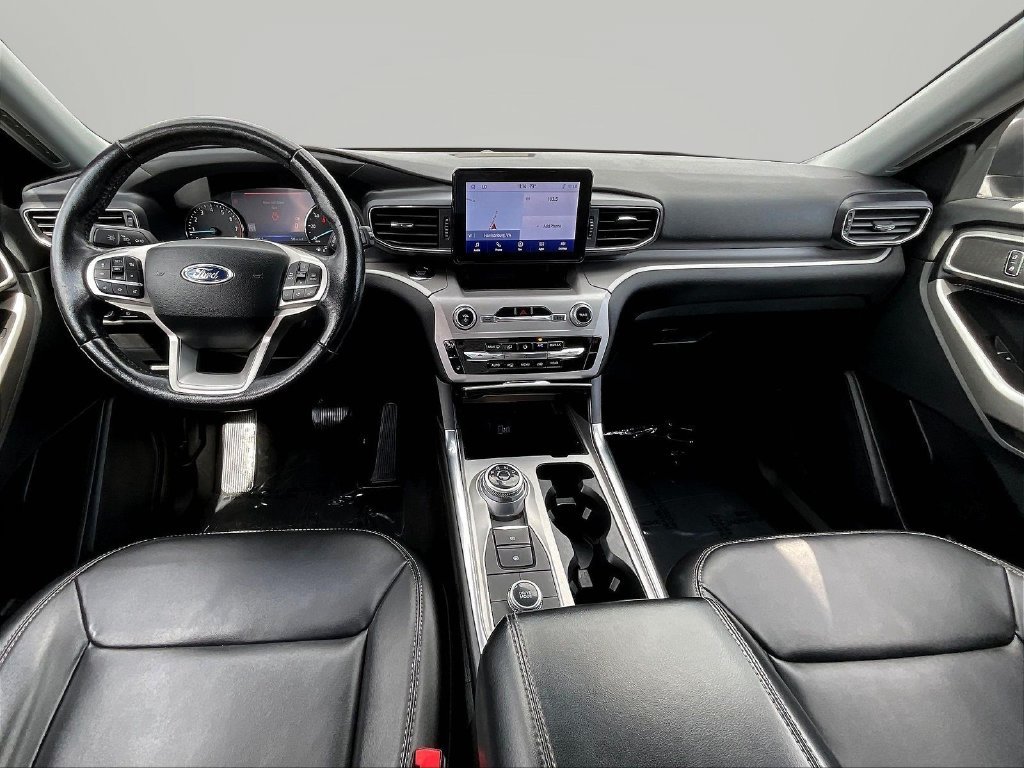 Used 2023 Gray Ford XLT image 7