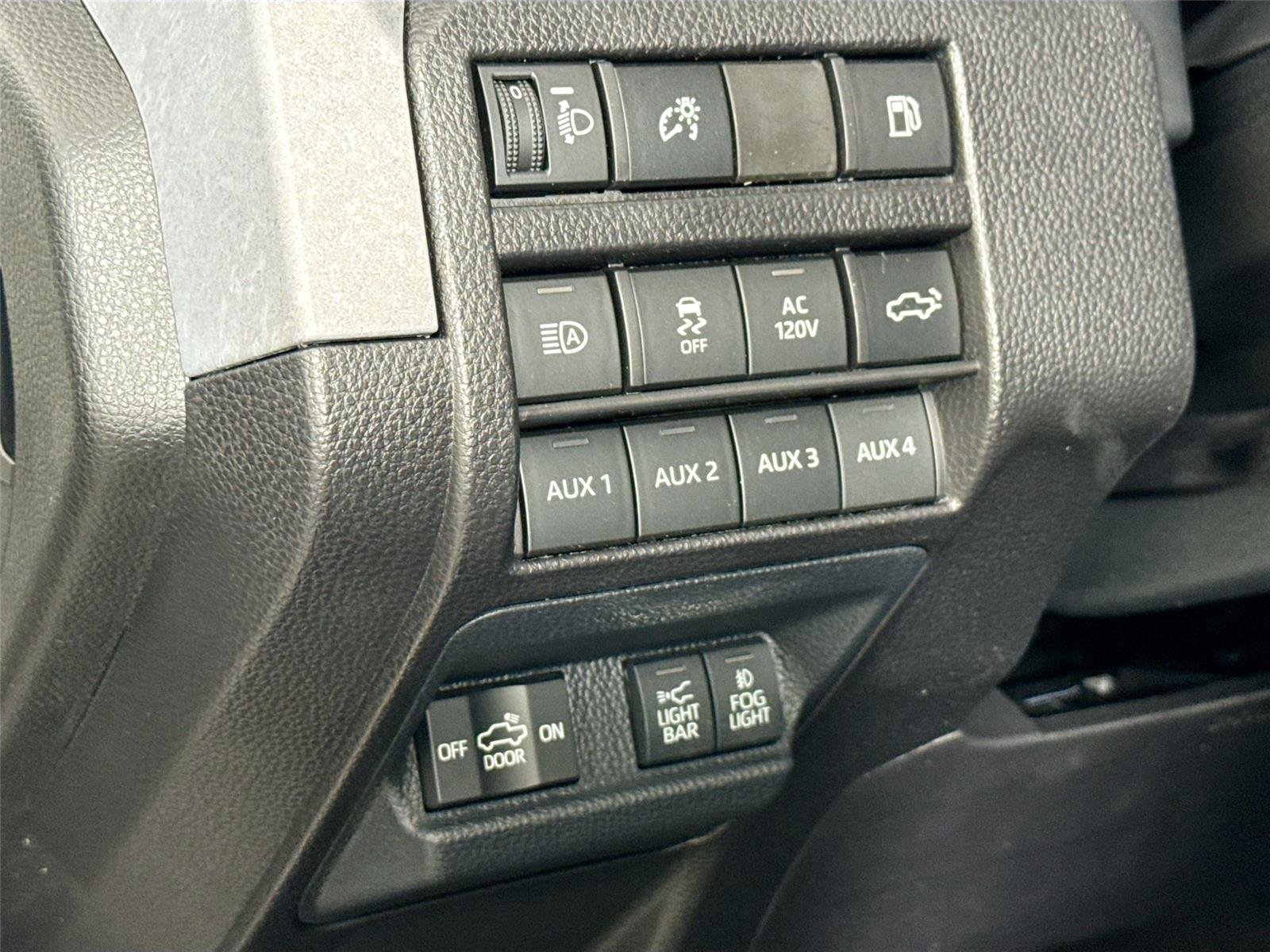 New 2026 Ice Cap Toyota Trailhunter HV image 16