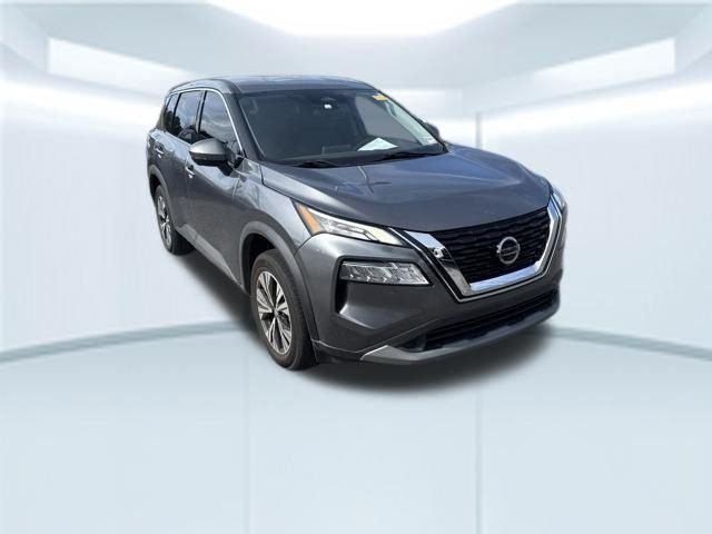 Used 2021 Gray Nissan SV image 4
