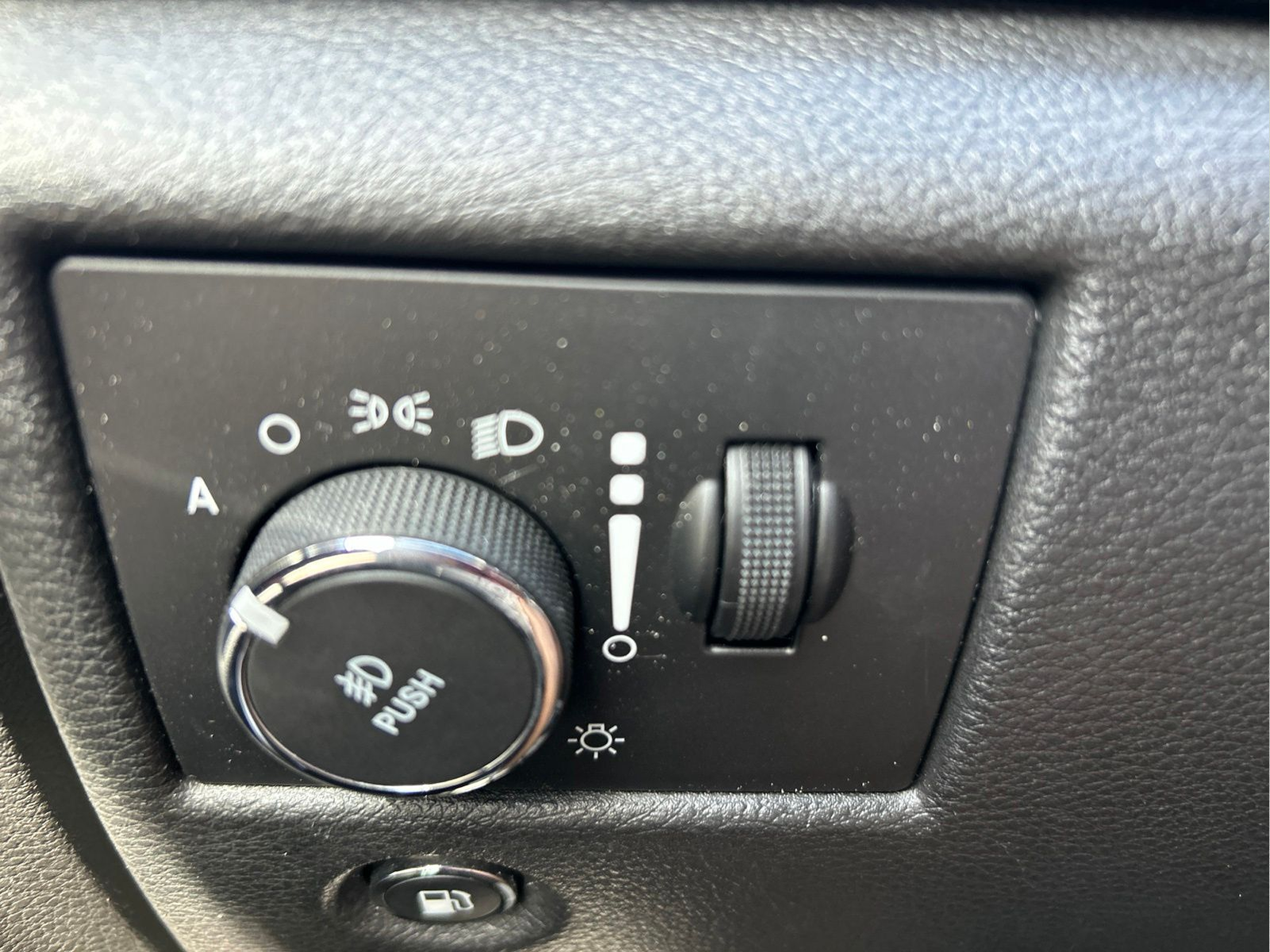 Certified Used 2018 Brown Jeep Summit image 25