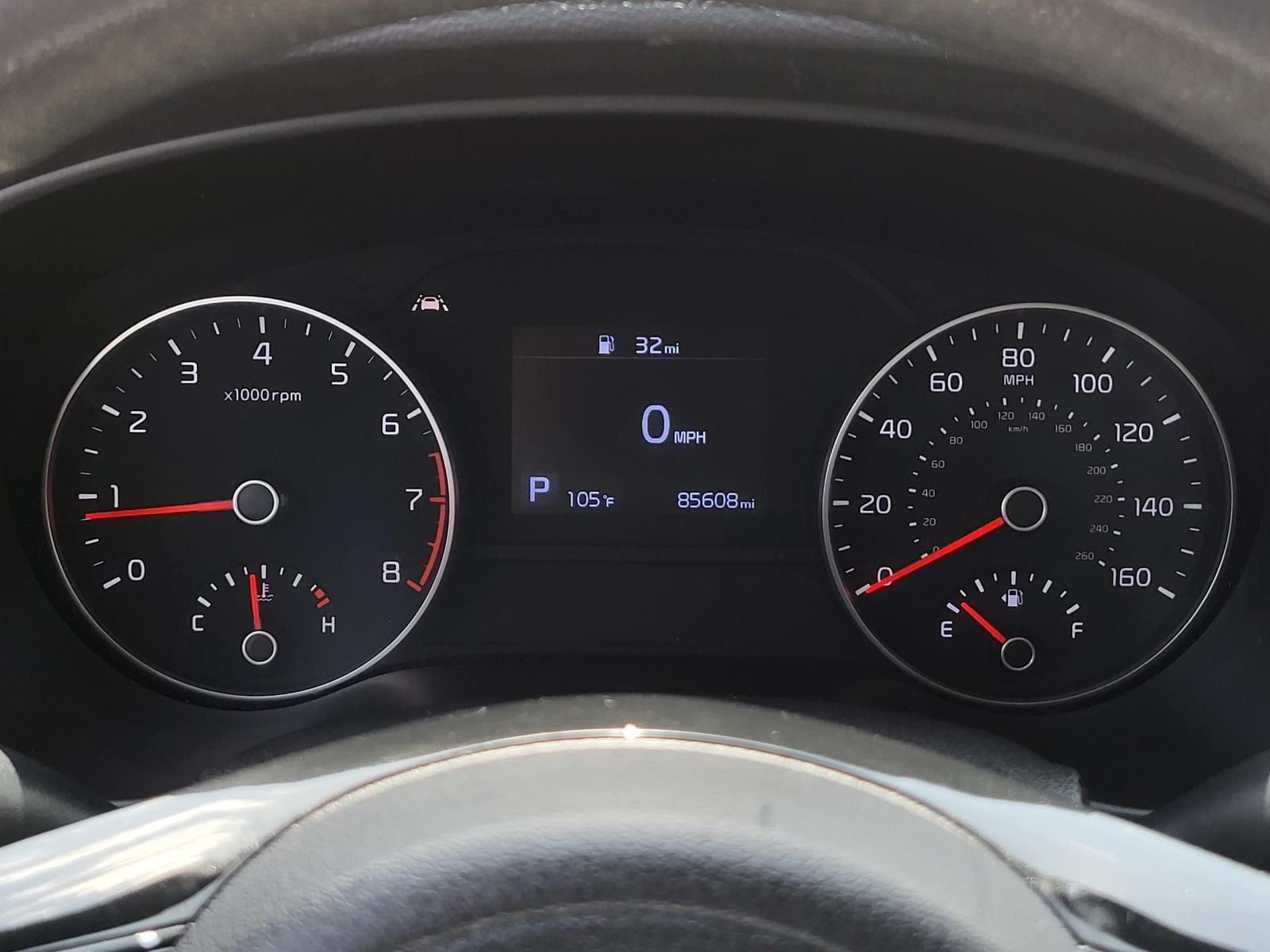 Used 2021 Sparkling Silver Kia LX image 27