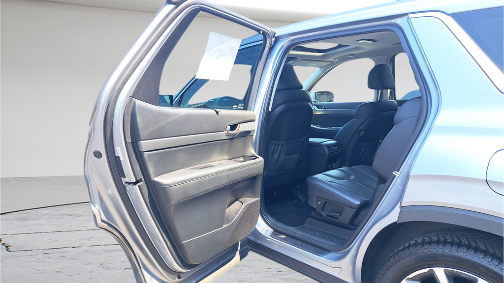 Used 2020 Silver Hyundai SEL image 11