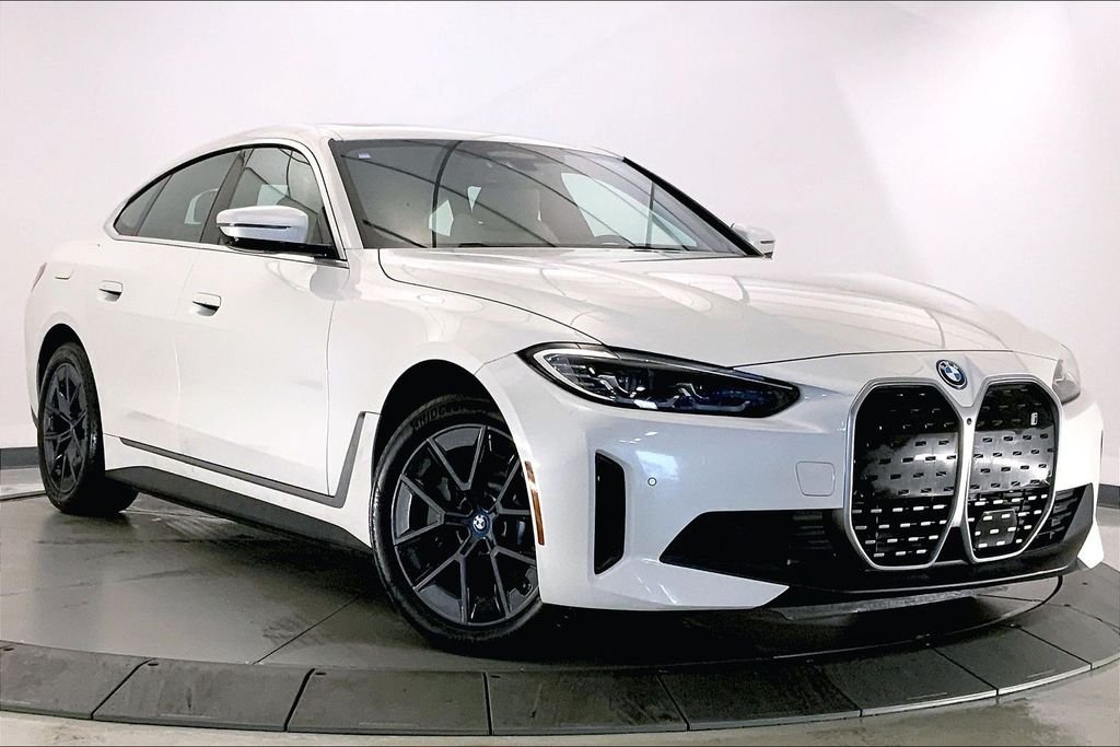Used 2023 Mineral White Metallic BMW  image 1