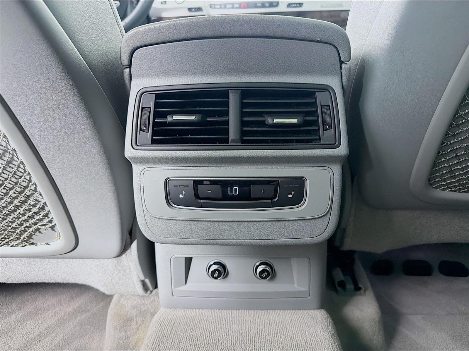 Used 2018  AUDI  image 21