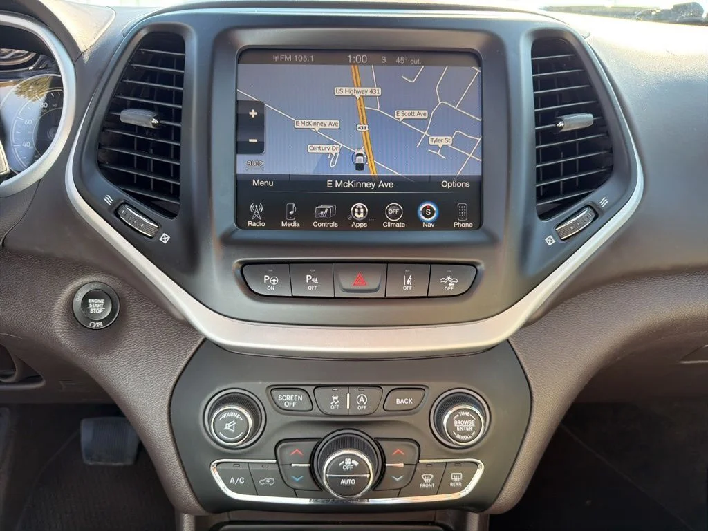 Used 2018 White Jeep Overland image 43