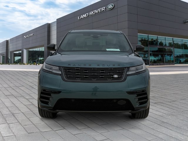 Used 2026 Green Land Rover Dynamic SE image 8