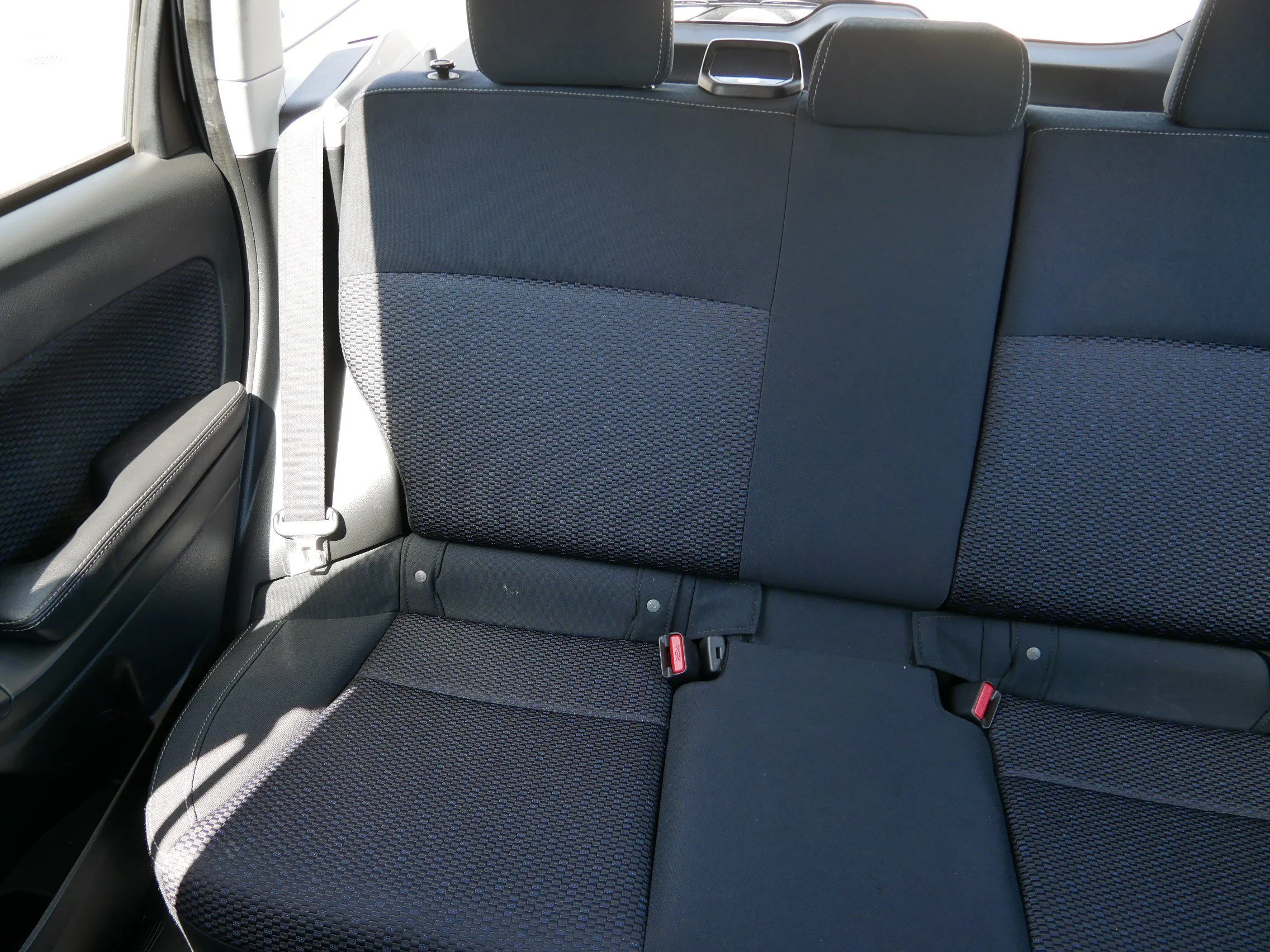 Used 2018 Ice Silver Metallic Subaru SUV 2.5I CVT image 12