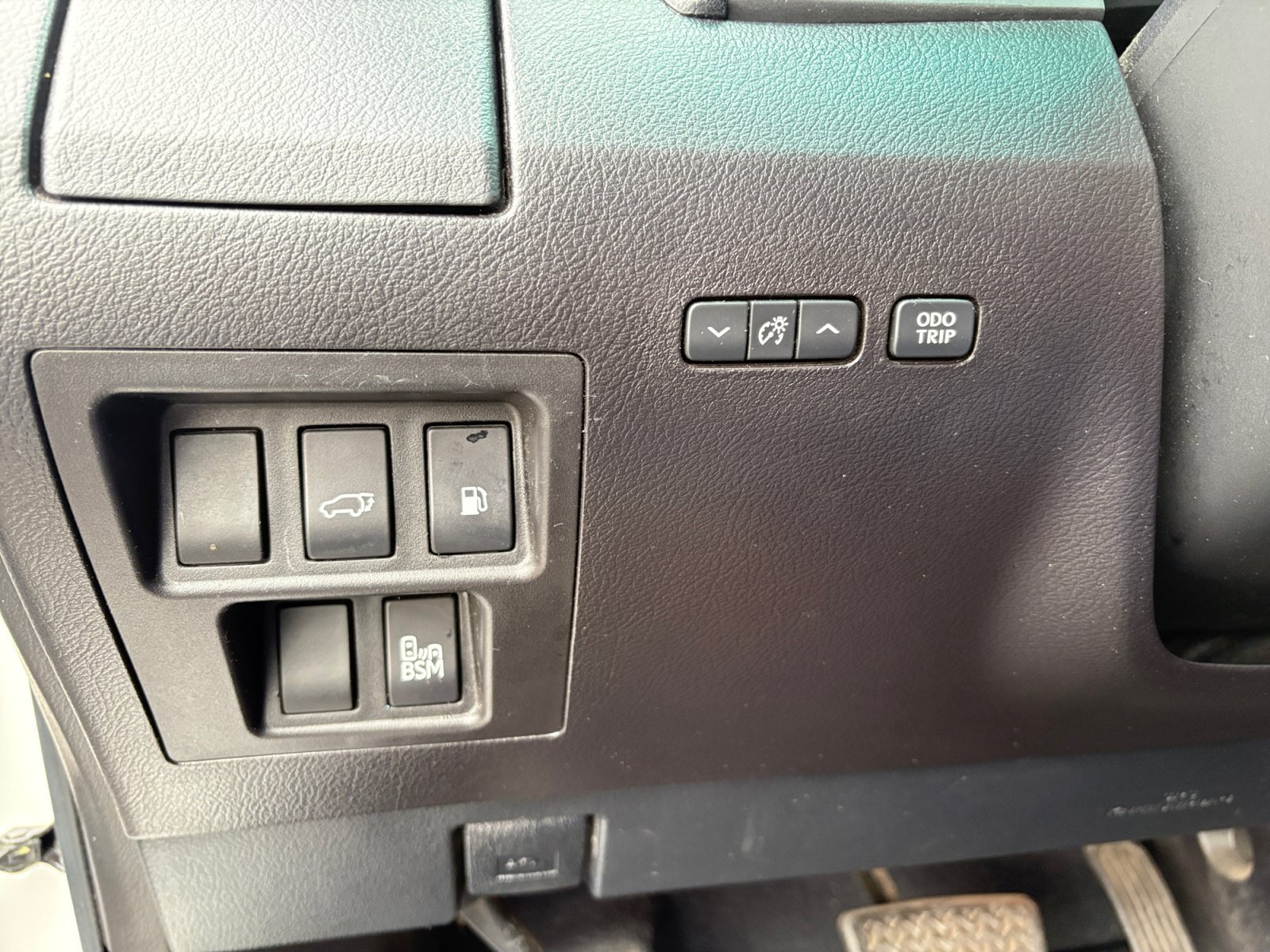 Used 2015 Starfire Pearl Lexus 350 image 19