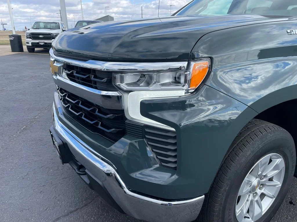 Used 2025 Cypress Chevrolet LT image 24