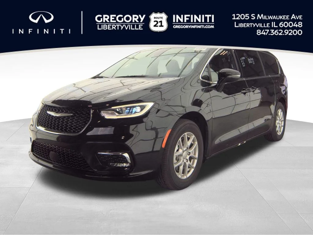 2025 Chrysler Pacifica Select's photo