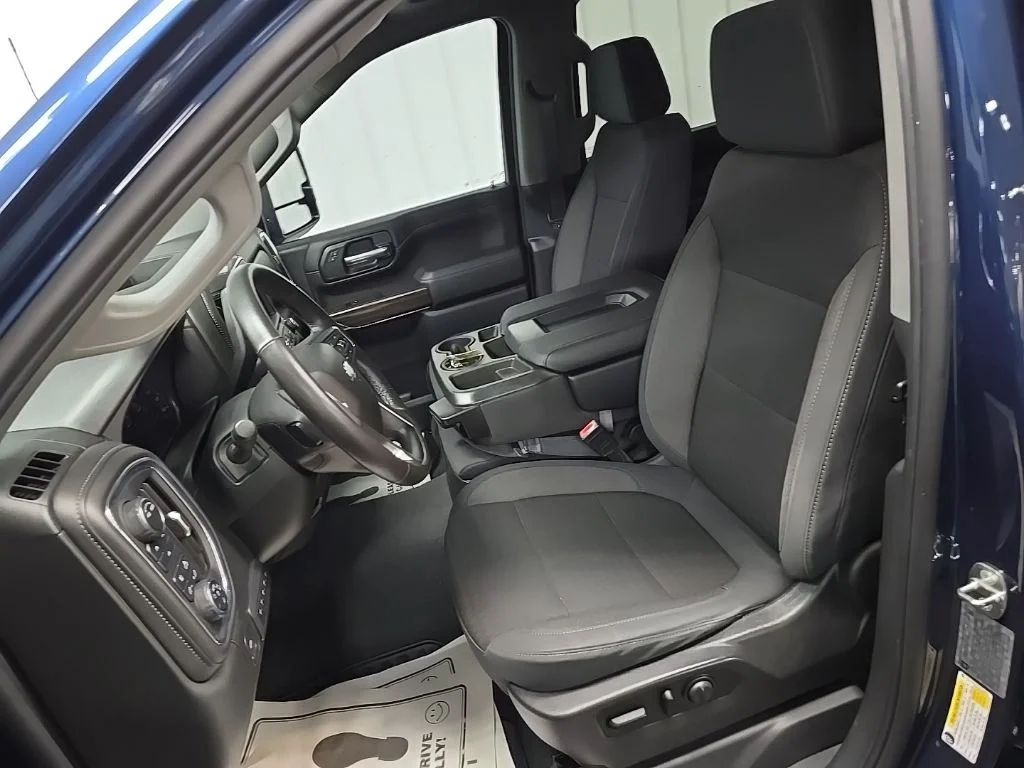 Used 2020 Blue Chevrolet LT image 29