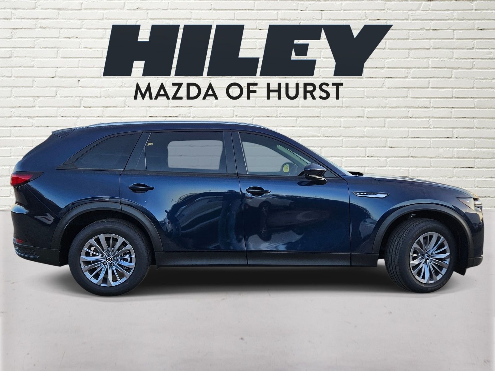 View vehicle photo 2